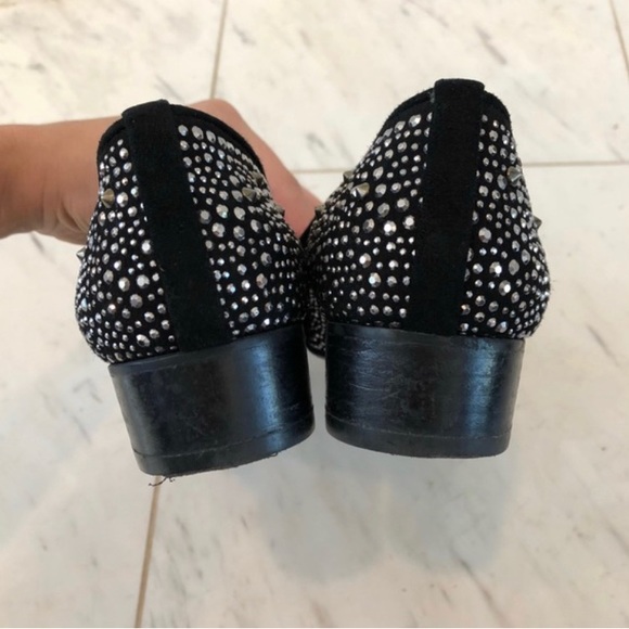 ❌SOLD❌Stuart weitzman studded suede loafer - 7.5 - Picture 3 of 7